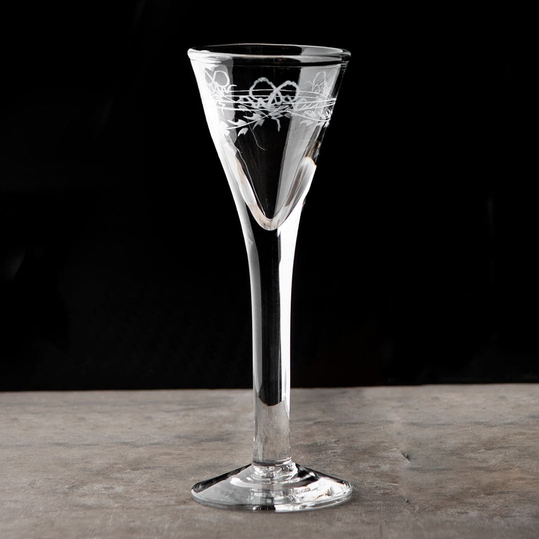 Antik snapsglas Med dekor / Klar
