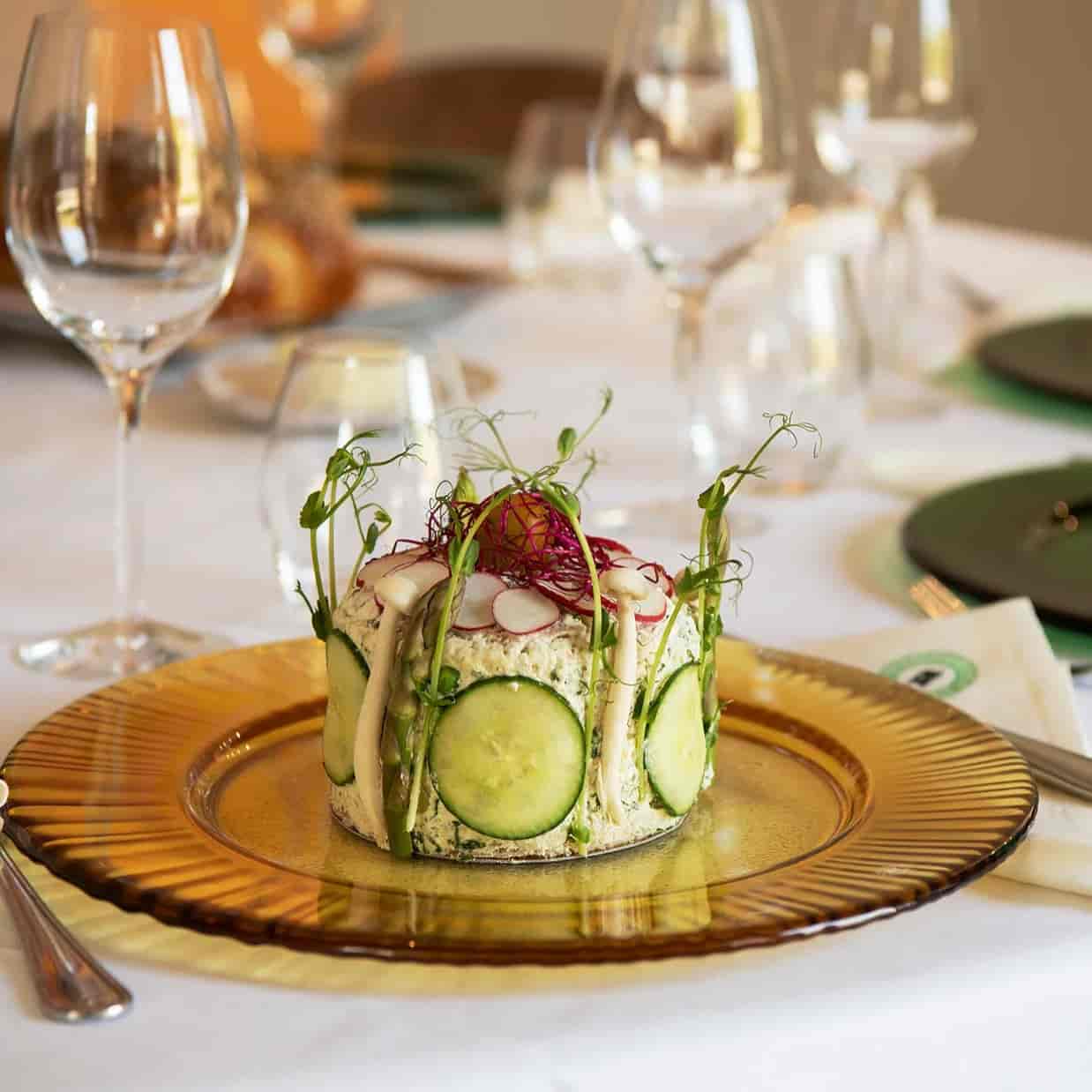 TS804 Lina Tallrik Bärnsten TS804 Lina Tallrik Bärnsten